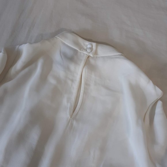 H&M pleat front blouse - Picture 5 of 6